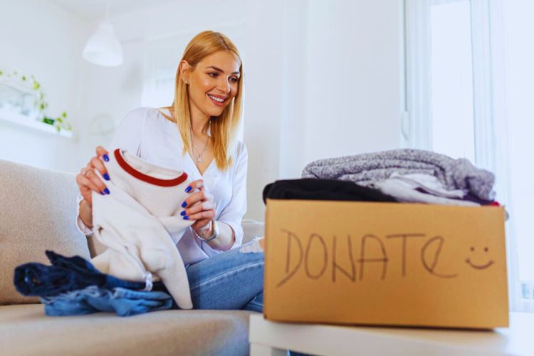 Where to Donate Pillows? Best Donation Locations (2024)